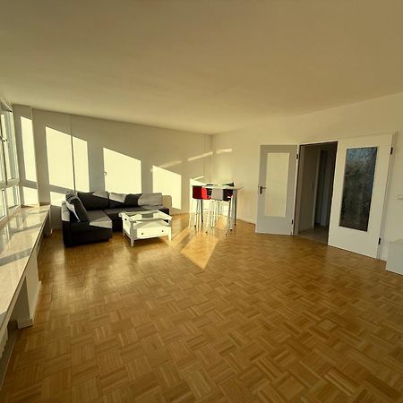 Modernes Apartment Duisburg-Mitte mit Balkon Exterior foto