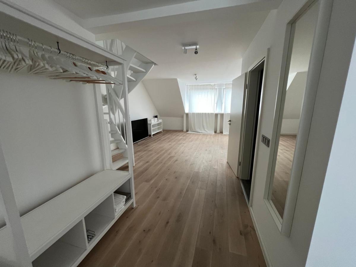 Modernes Apartment Duisburg-Mitte mit Balkon Exterior foto