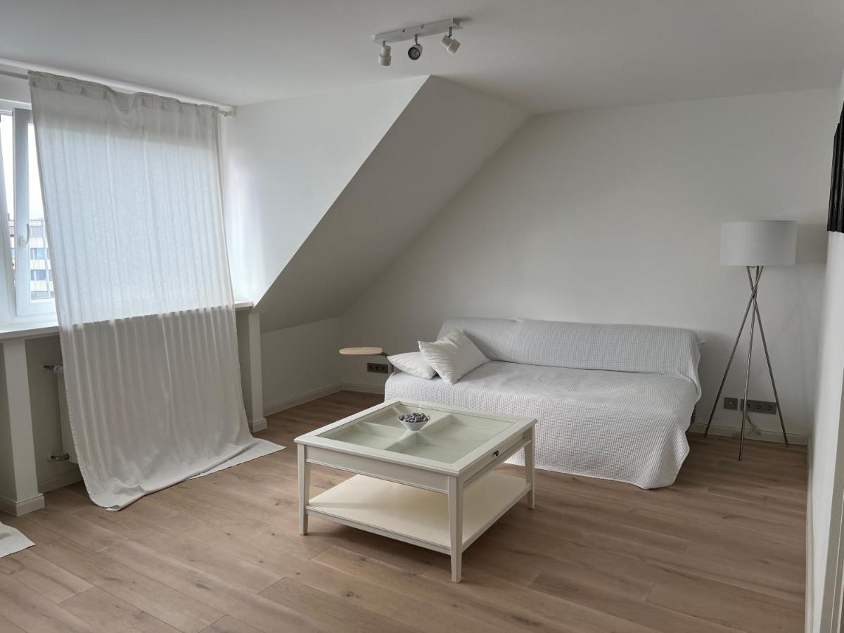 Modernes Apartment Duisburg-Mitte mit Balkon Exterior foto