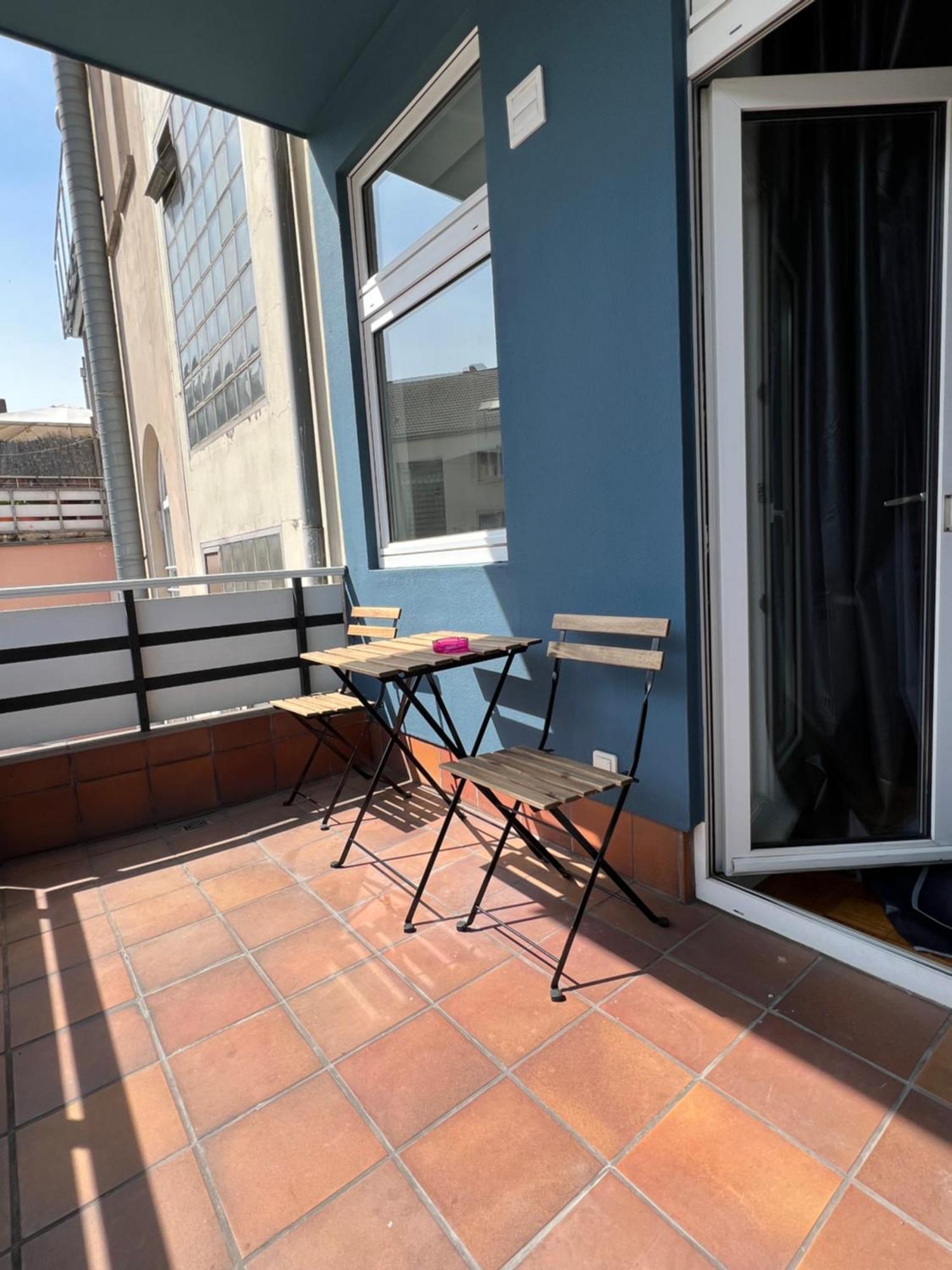 Modernes Apartment Duisburg-Mitte mit Balkon Exterior foto